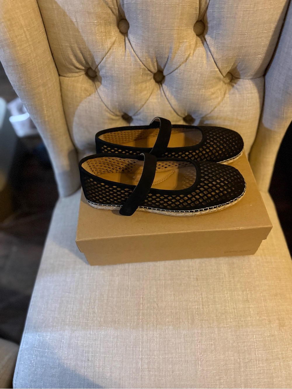 Gentle Souls By Kenneth Cole Women's Sienna Gladiator Sandals Black Nubuck - Picture 2 of 7